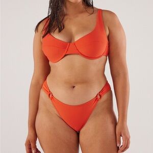 OOKIOH COMO TOP - Poppy